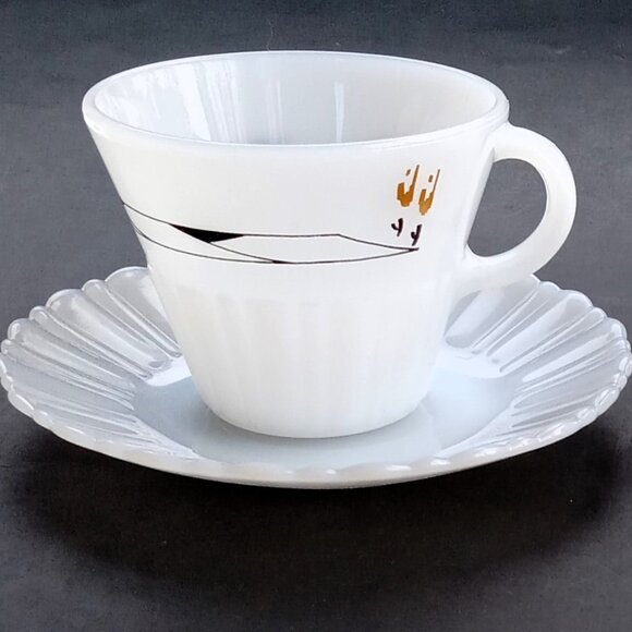 VTG MCM Opal Milk Glass 2 Cups w/Saucers Termocrisa Rare Fire King Pyrex - Picture 2 of 16